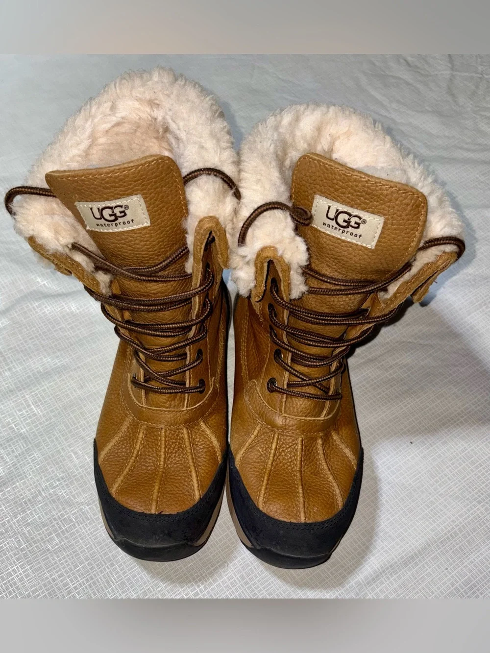 UGG Adirondack Women’s Sz 8 39 Brown & Black Waterproof Leather Shearling Boots